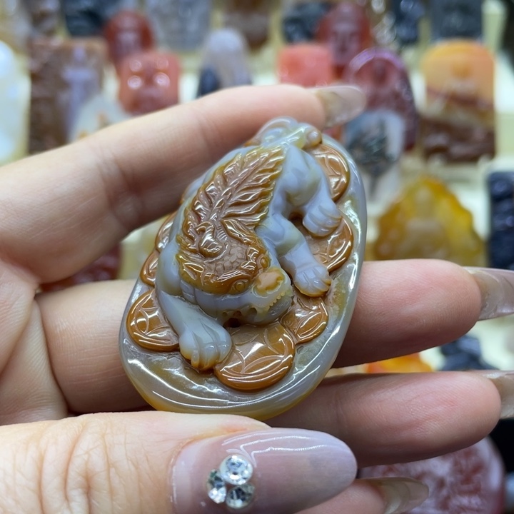 玛瑙/玉髓吊坠(赠链)未镶嵌吊坠