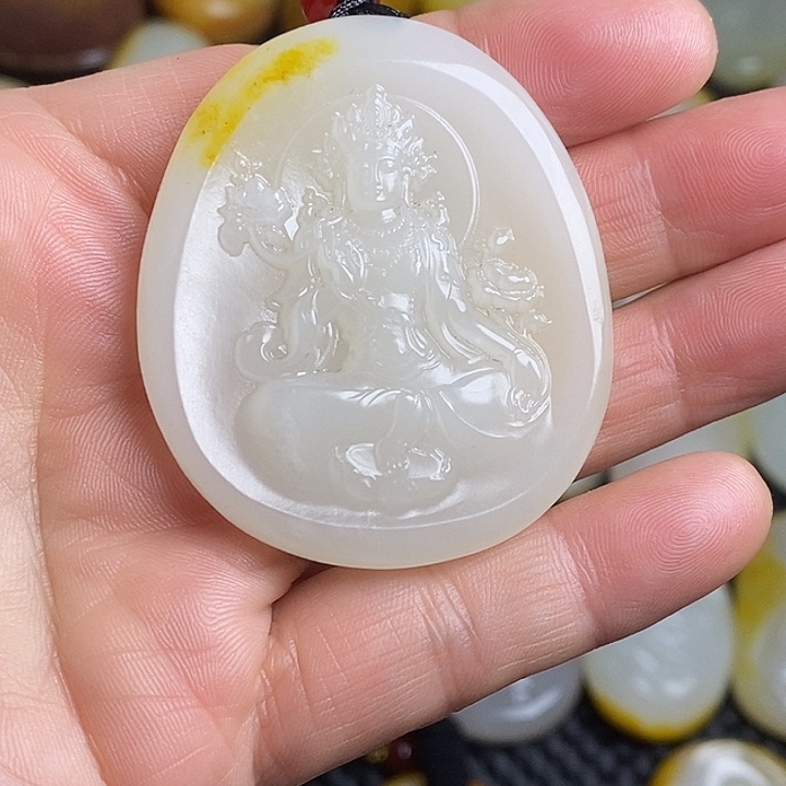 和田玉（糖玉）未镶嵌颈饰
