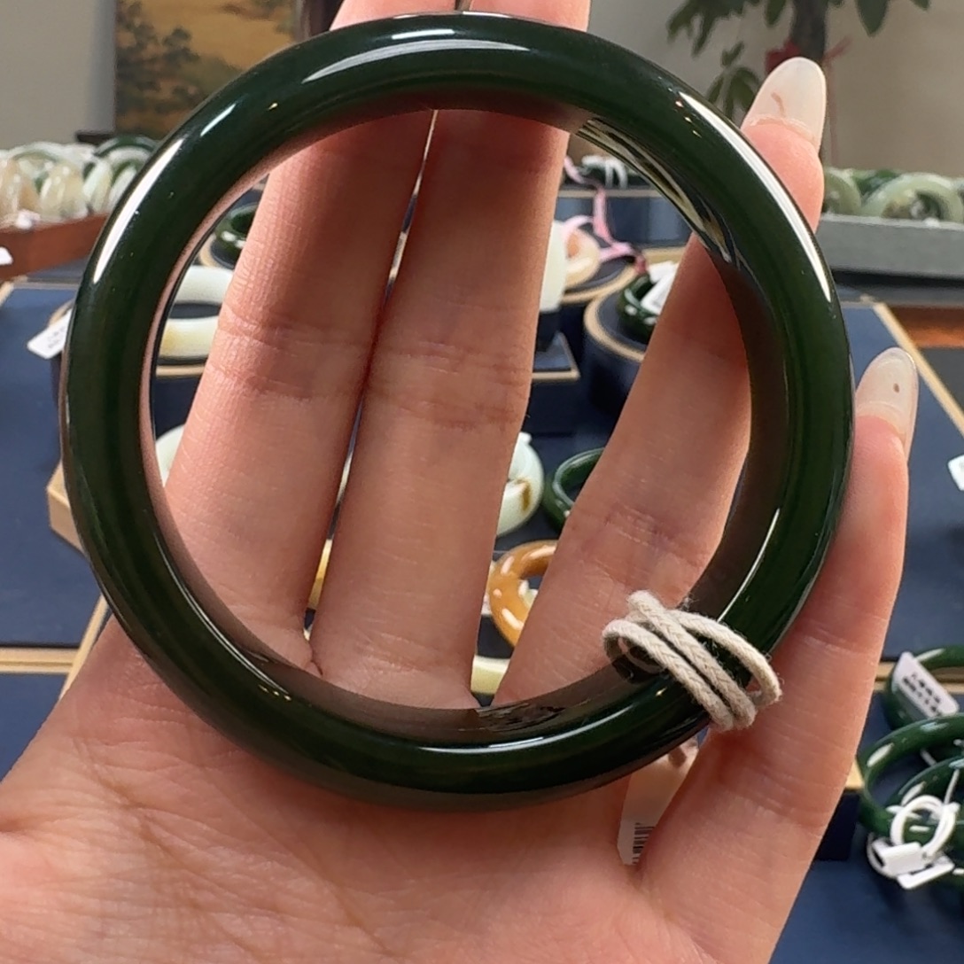 和田玉未镶嵌手镯C0003-58