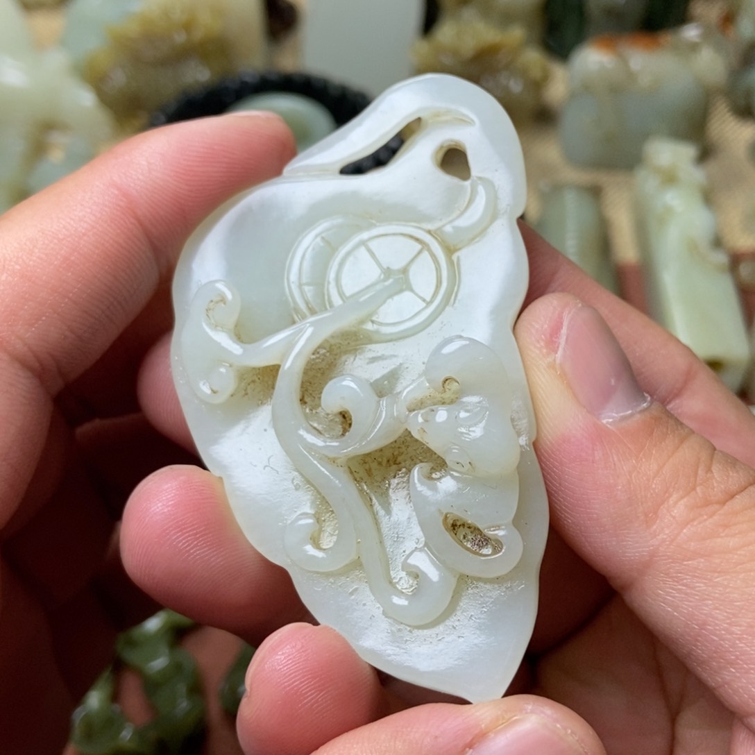 和田玉未镶嵌挂件