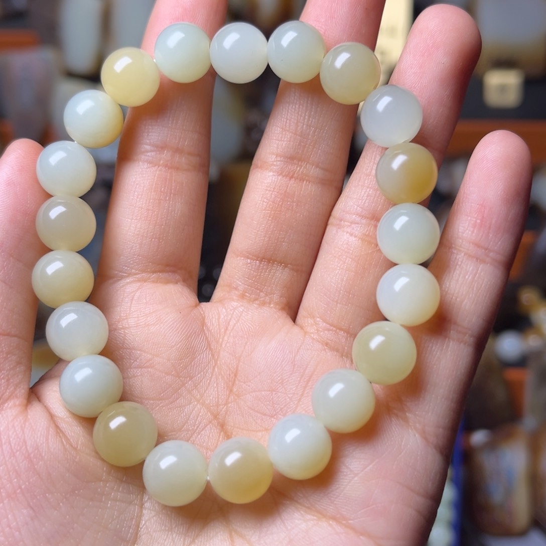 和田玉（糖玉）颈饰未镶嵌老***了