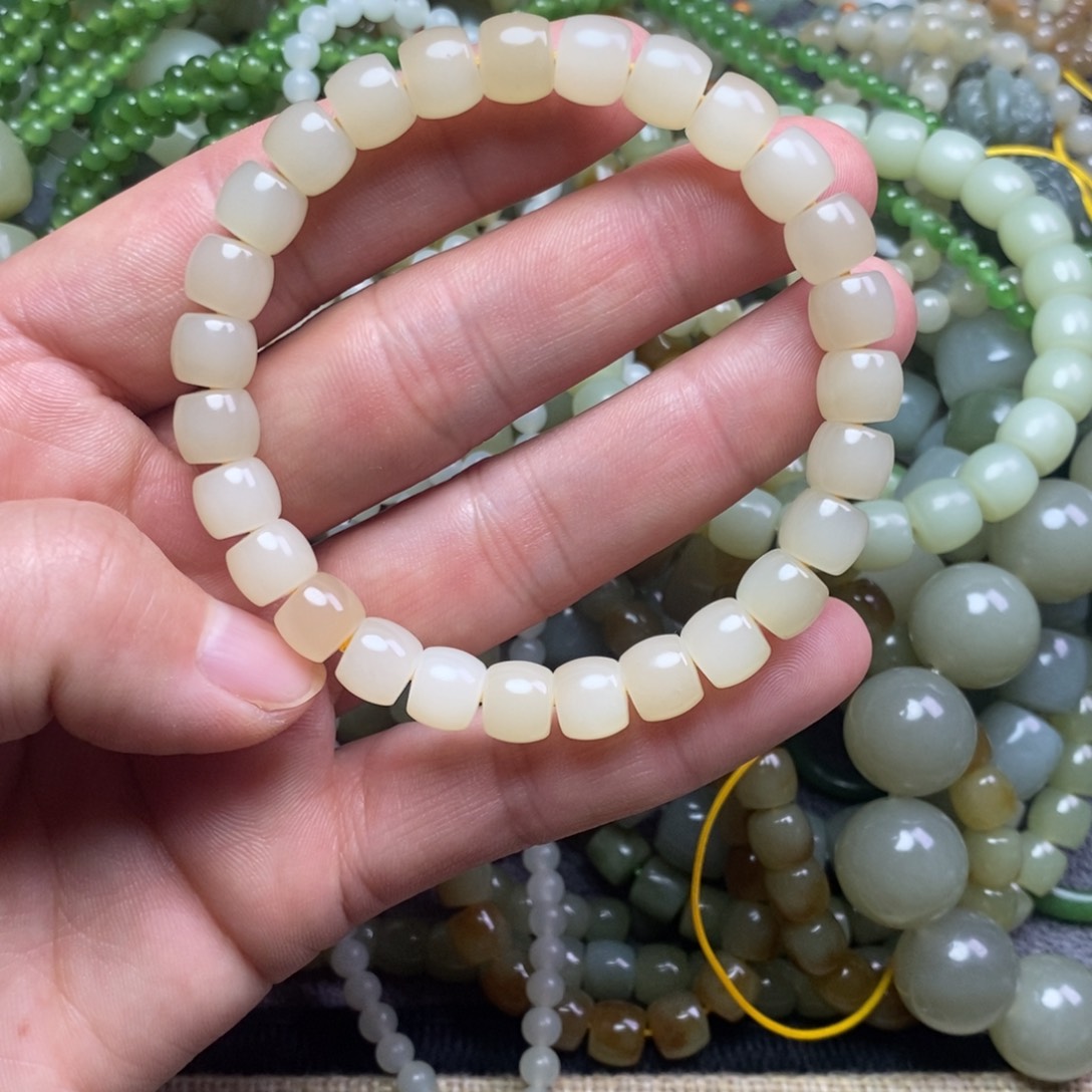 和田玉手链未镶嵌