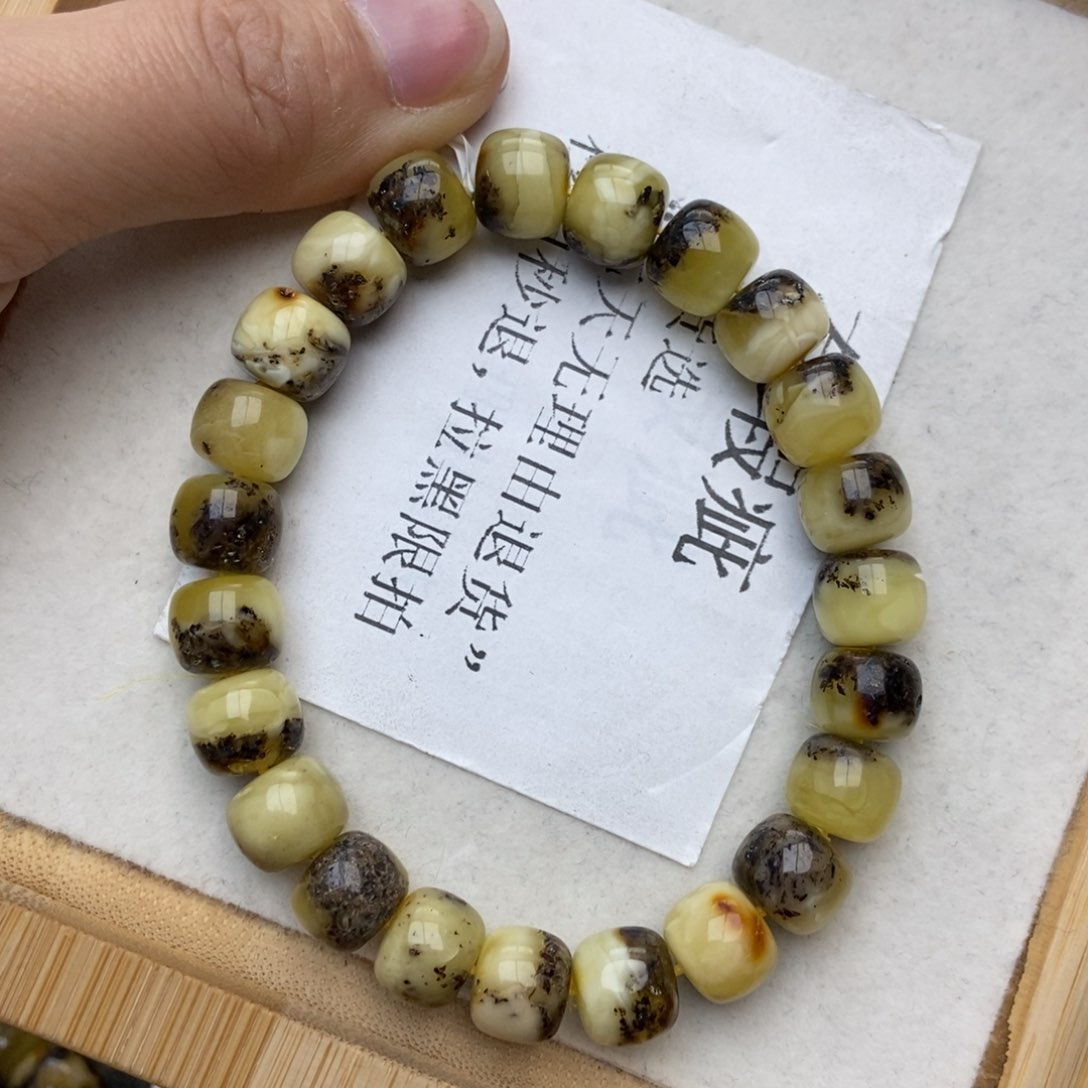 蜜蜡珠宝奇石未镶嵌蜜蜡1