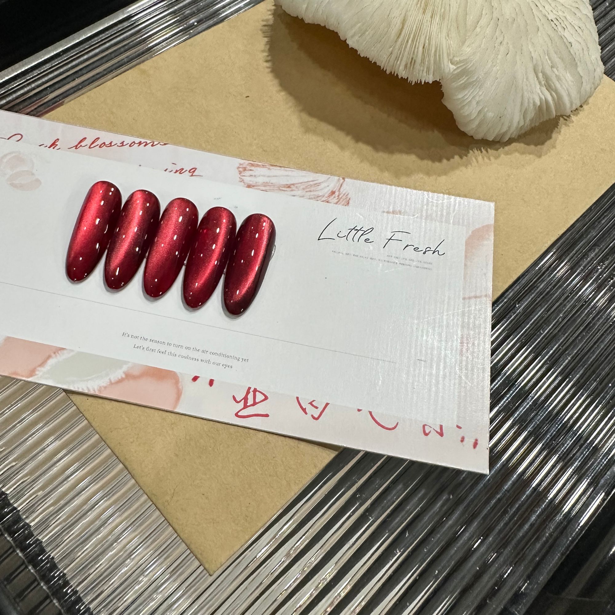 【娜姐专属】秋冬季热门显白红色宝石猫眼胶