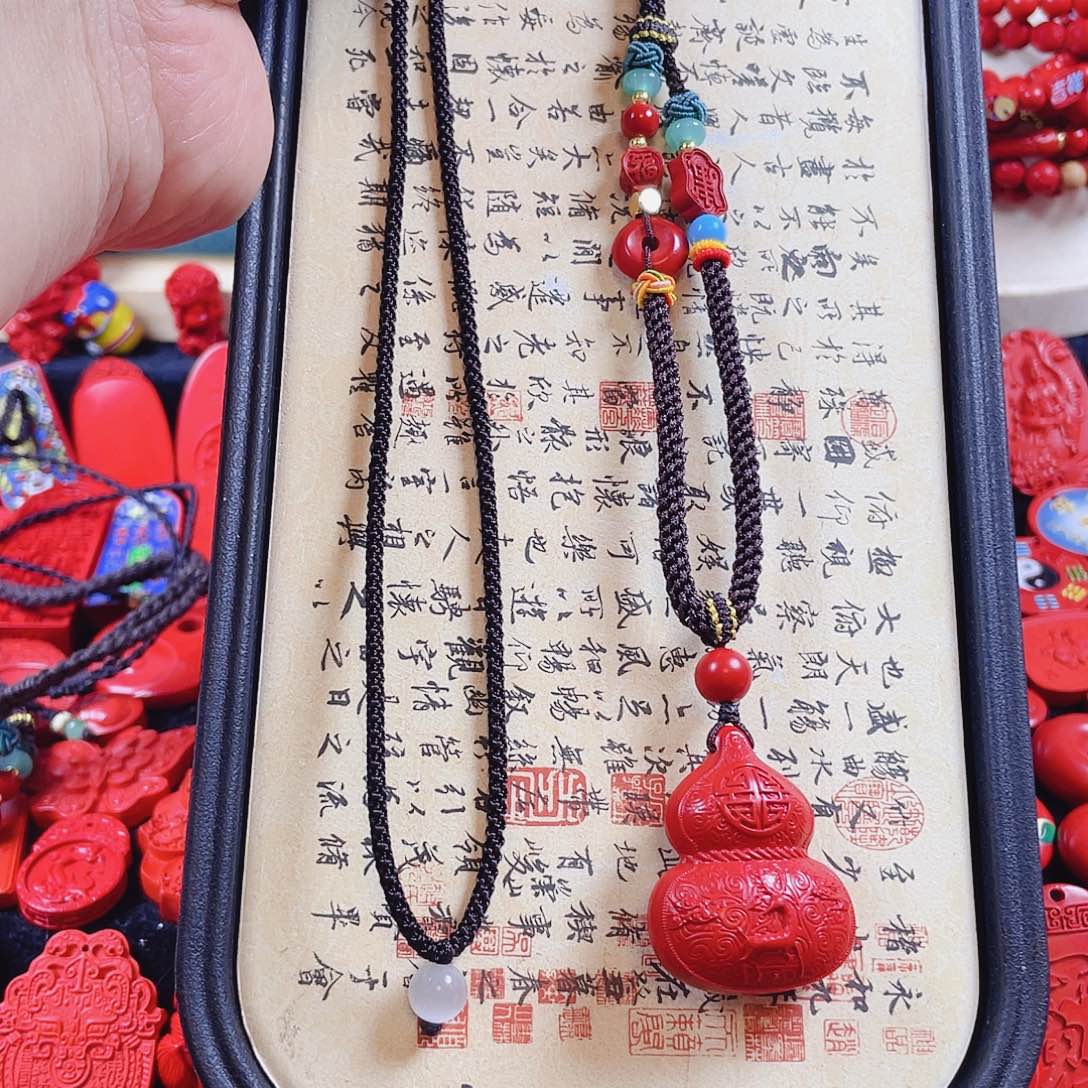 ****了天然辰砂含辰砂工艺品大葫芦高货绳吊坠福利价