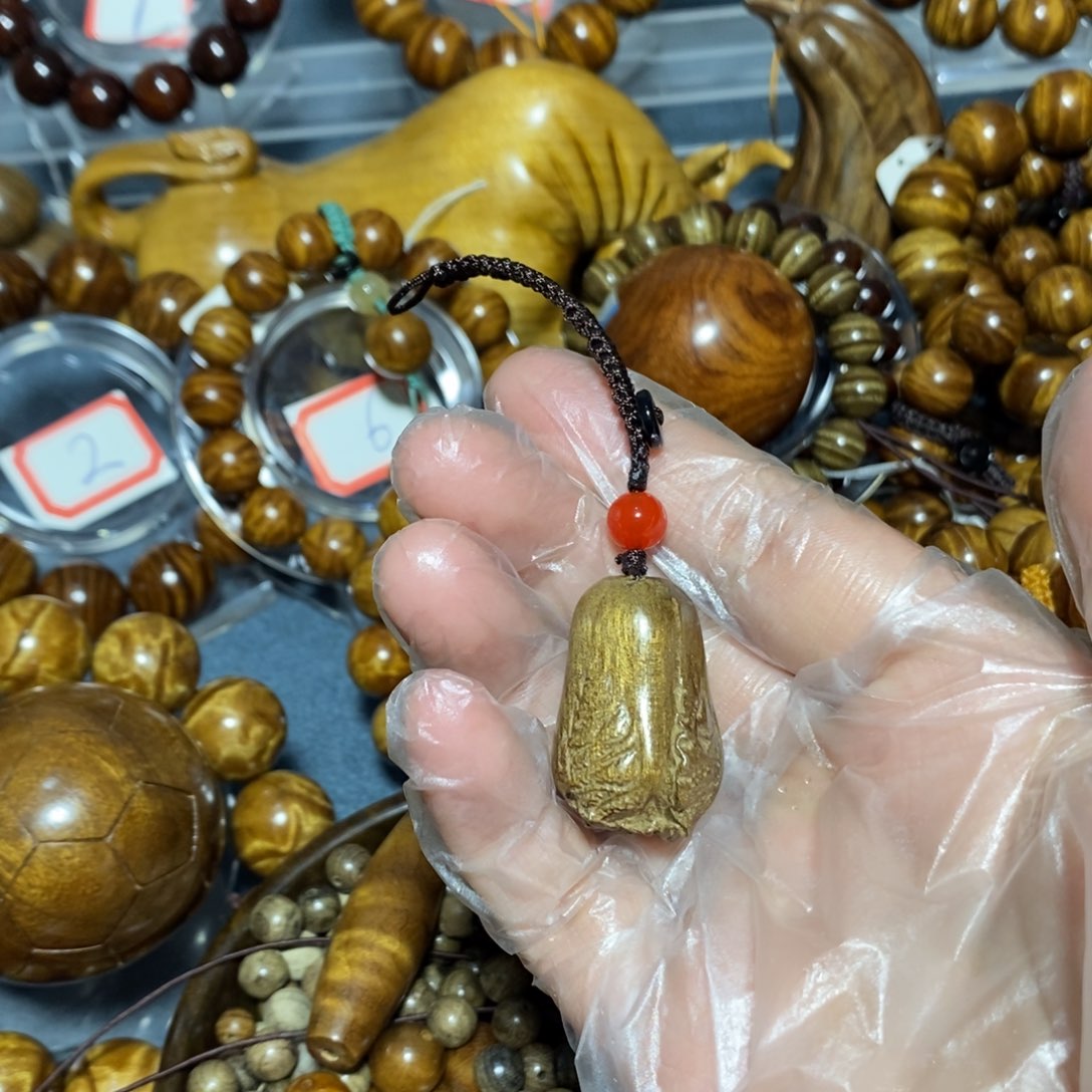 金丝楠木雕工艺品