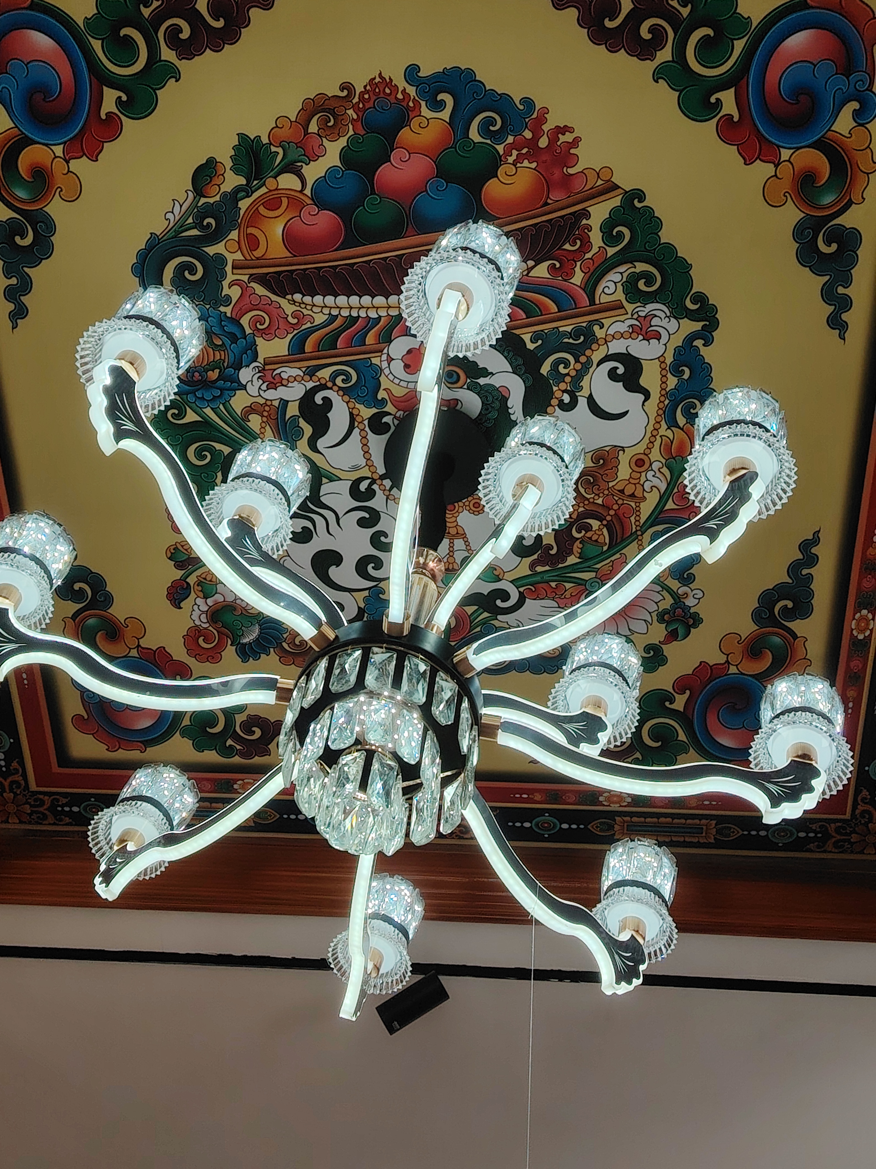 畅销款12个头水晶吊灯（T5813-12）