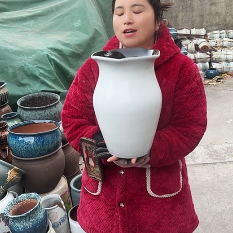 口20高32瑕疵盆子。