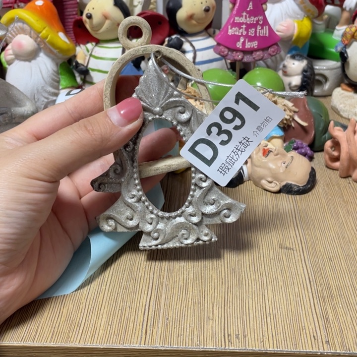 @***月摆件孤品老货微瑕瓷