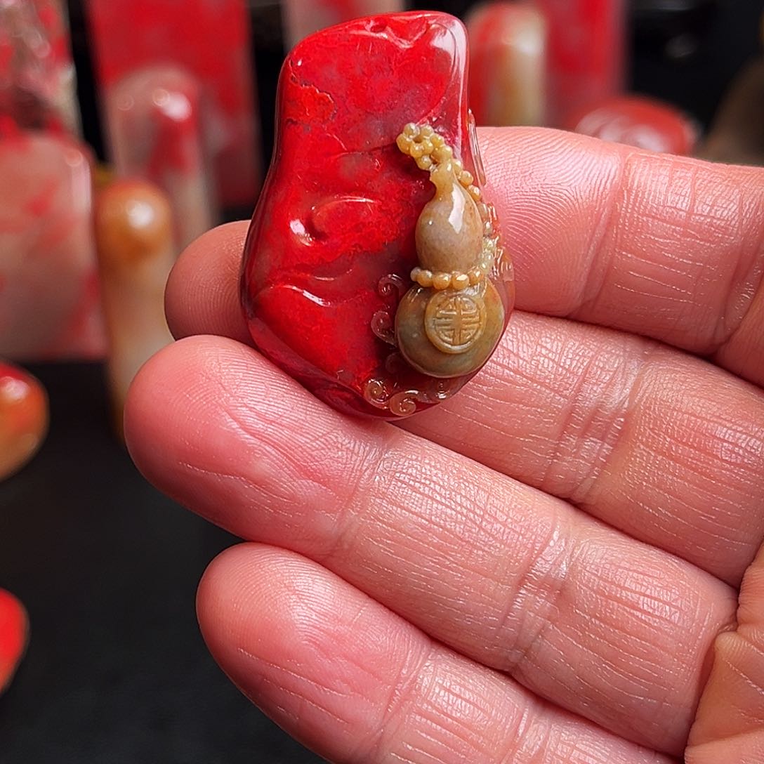 昌化石其他华*东昌化田黄鸡血石精品挂件