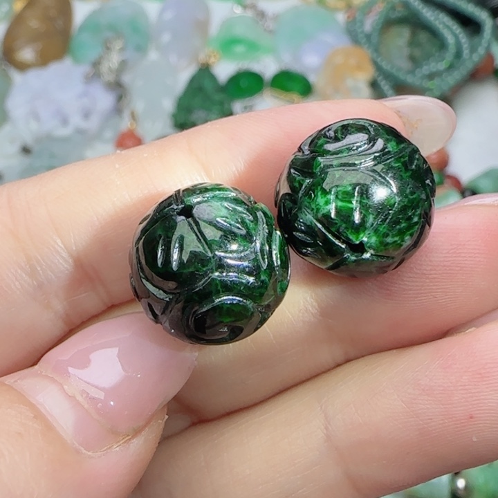 翡翠未镶嵌颈饰天然A货46