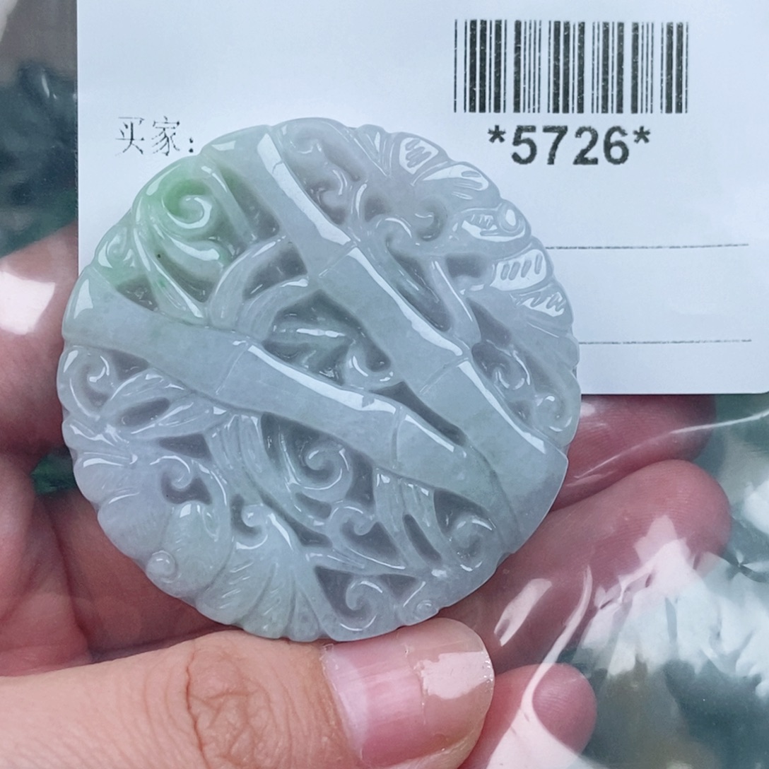 翡翠未镶嵌颈饰纹