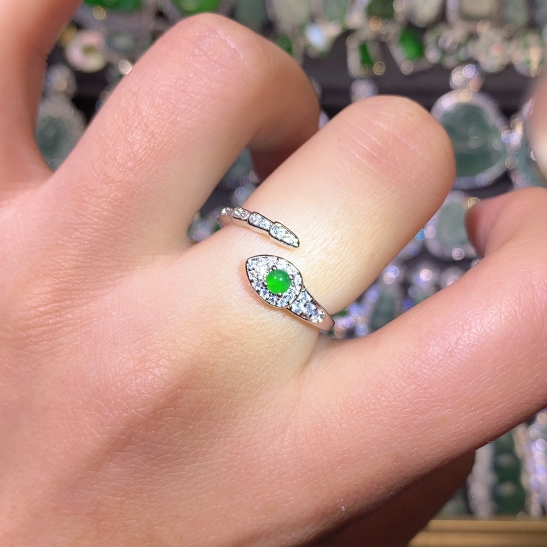 翡翠未镶嵌颈饰天然