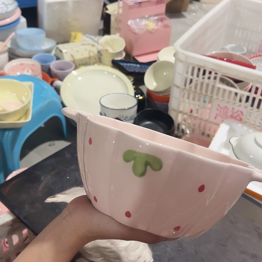 瓷片草莓南瓜大一个