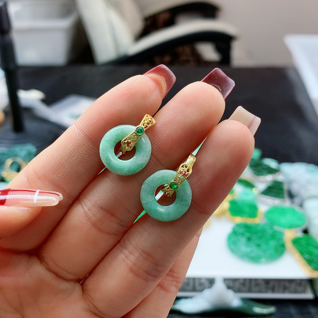 【闪购商品】翡翠耳饰银S925镶嵌，