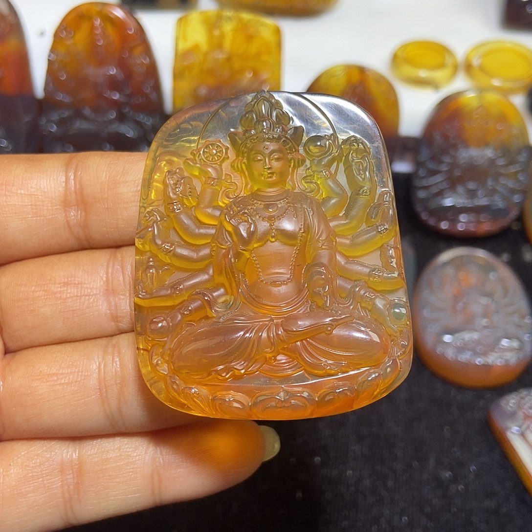 琥珀未镶嵌颈饰缅甸天然琥珀吊坠