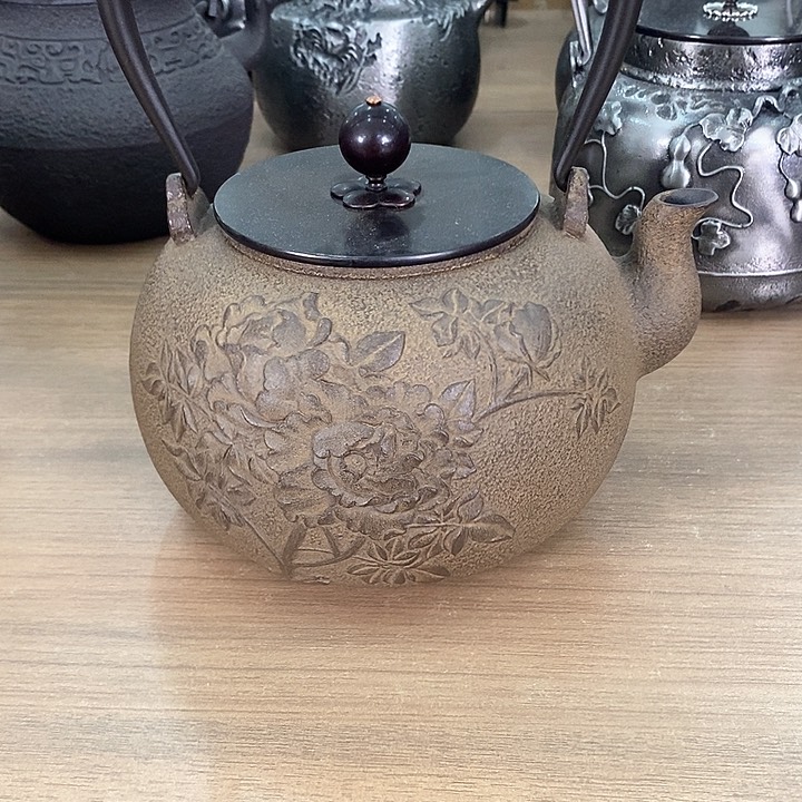 1牡丹砂铁壶1200毫升纯手工打造