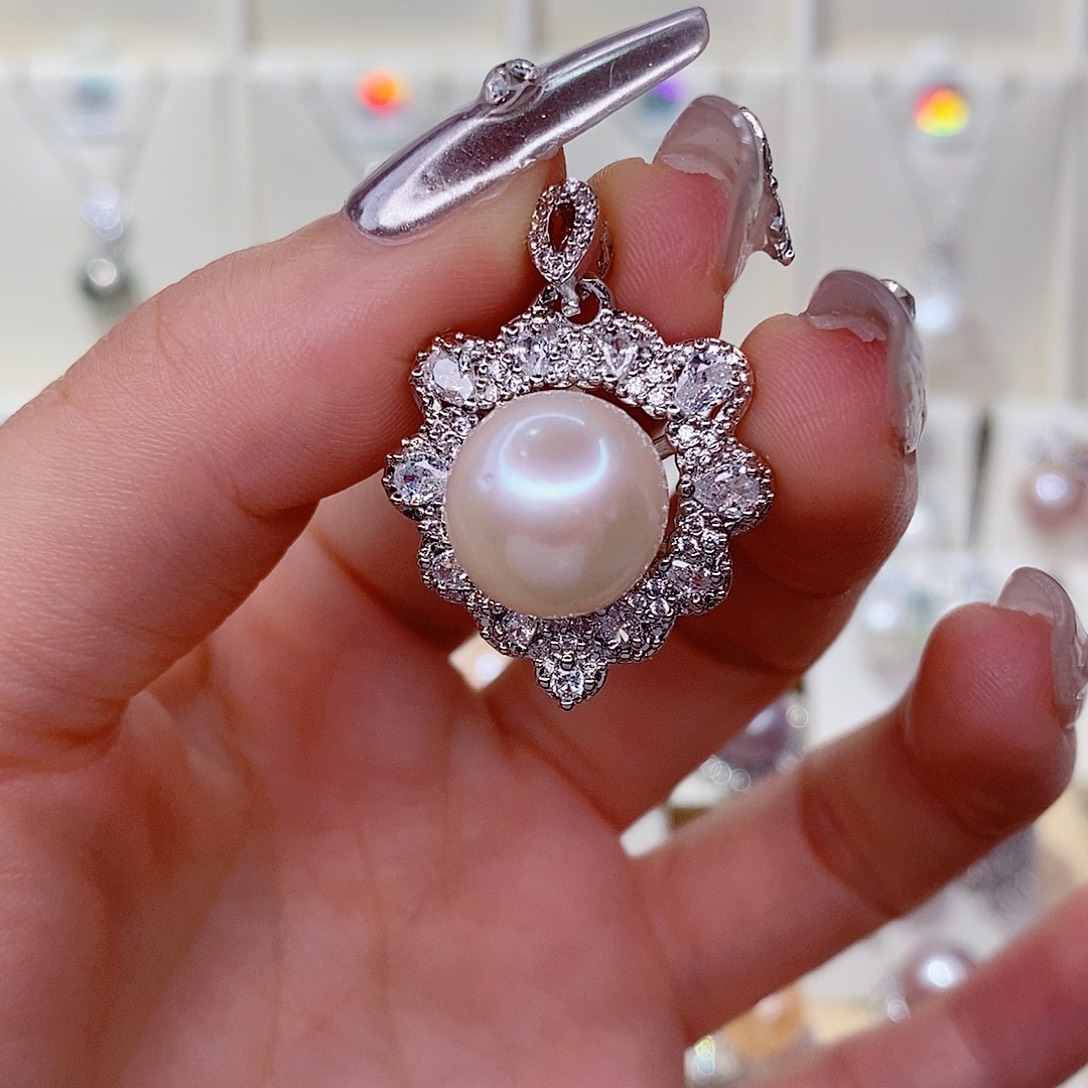 未镶嵌淡水珍珠吊坠(赠链)