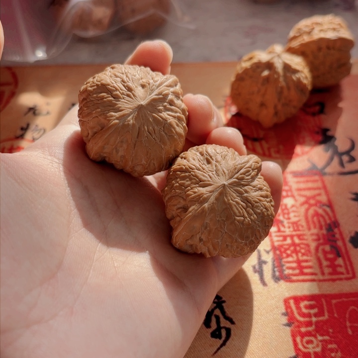 文玩核桃吊坠40铁锤