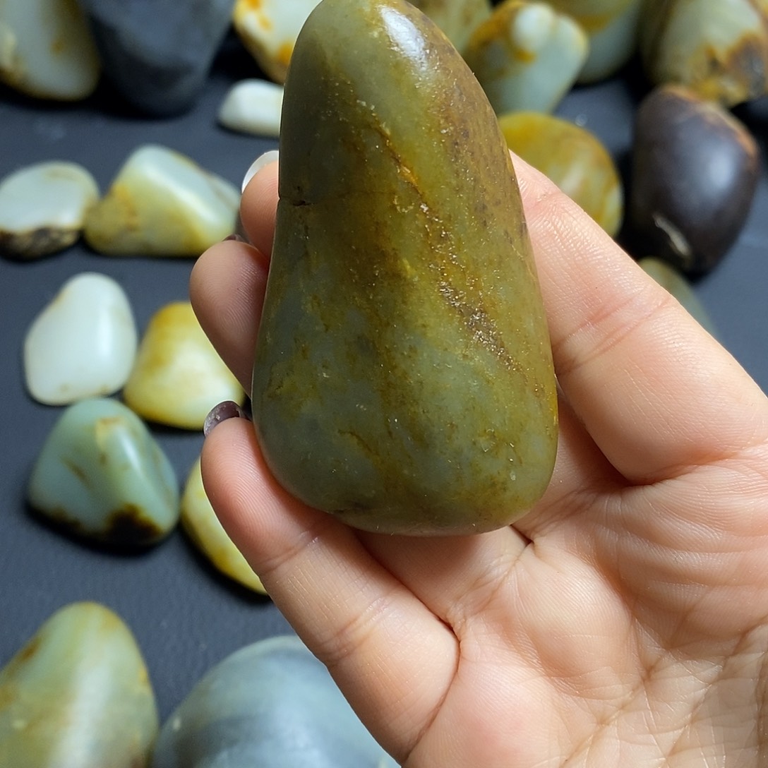 和田玉（糖玉）未镶嵌挂件38