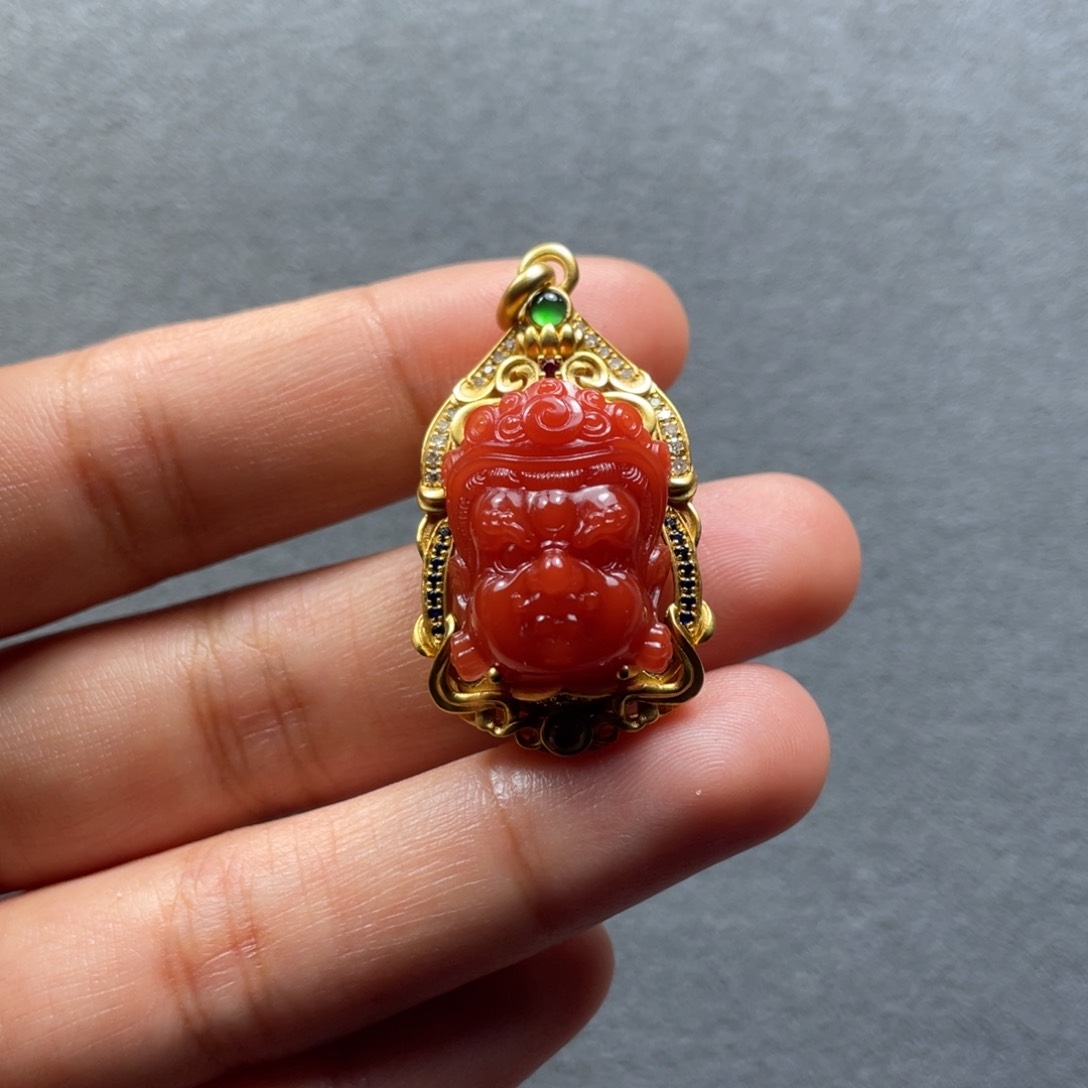 南红玛瑙配饰未镶嵌黄财神