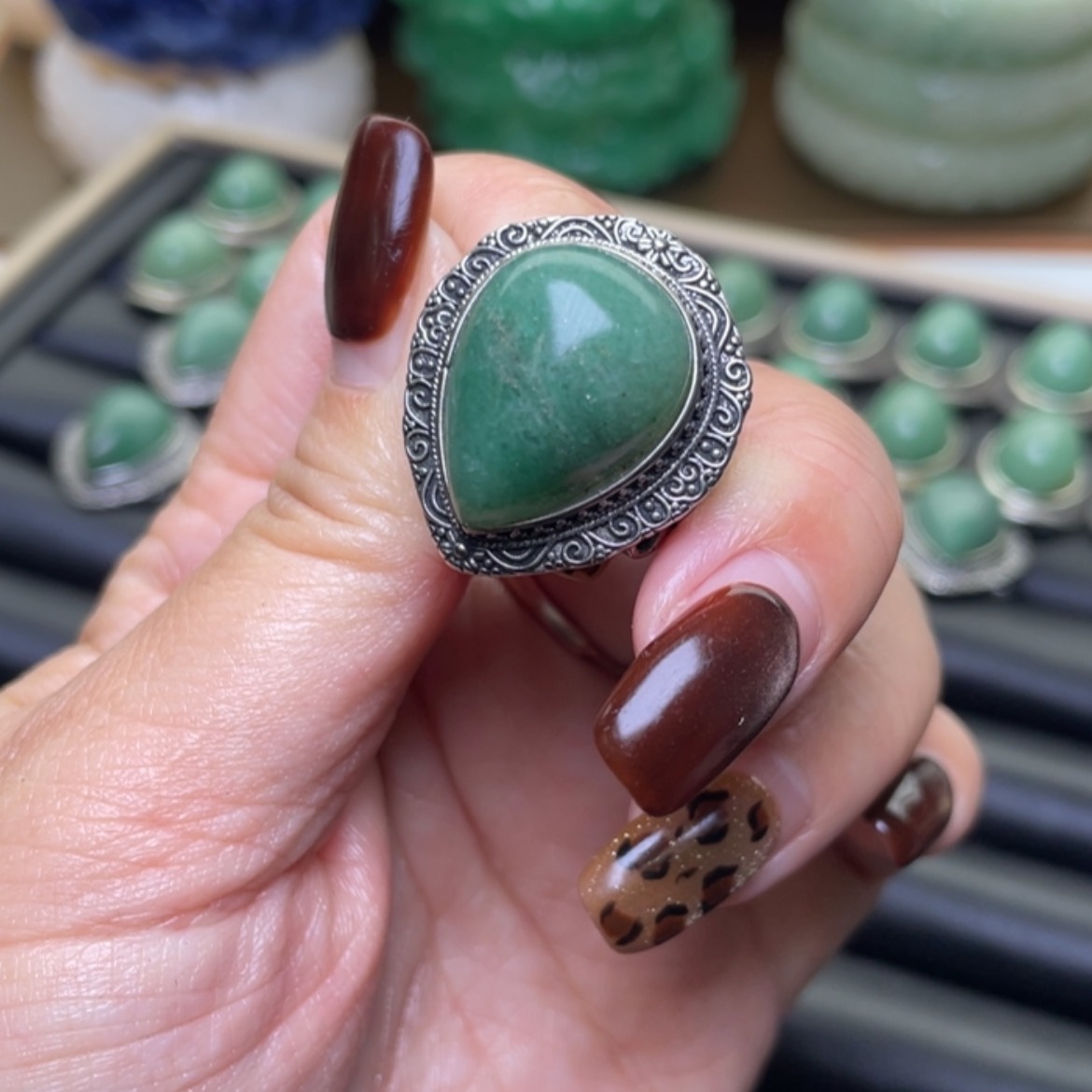 【闪购商品】未镶嵌手镯（圆镯）石英质玉