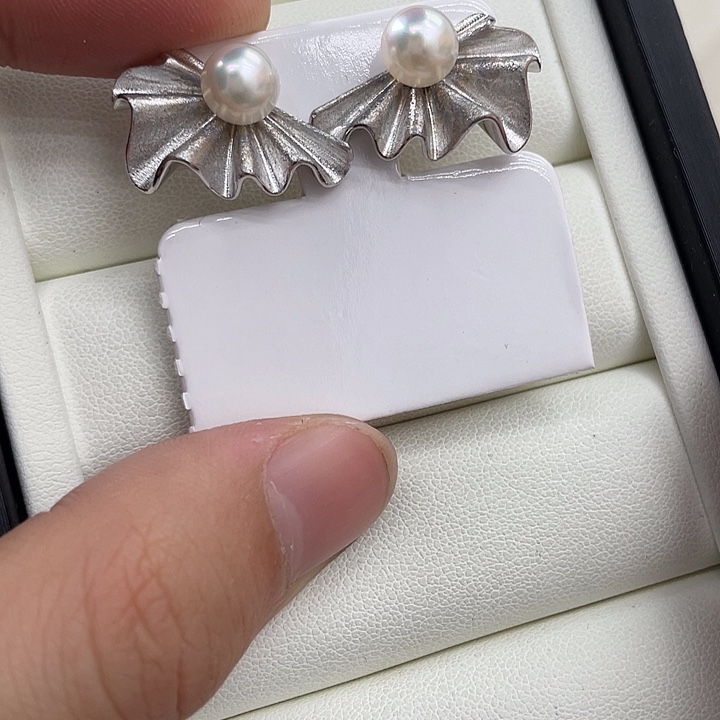 银S925镶嵌海水珍珠吊坠(不含链)