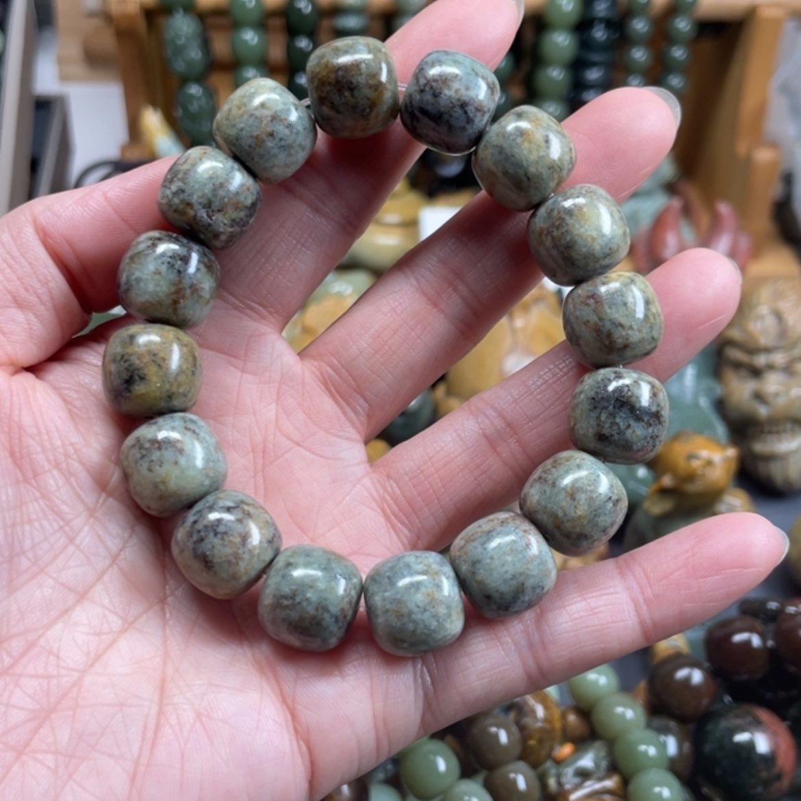 【闪购商品】岫岩河磨玉（透闪石质玉）手链未镶嵌