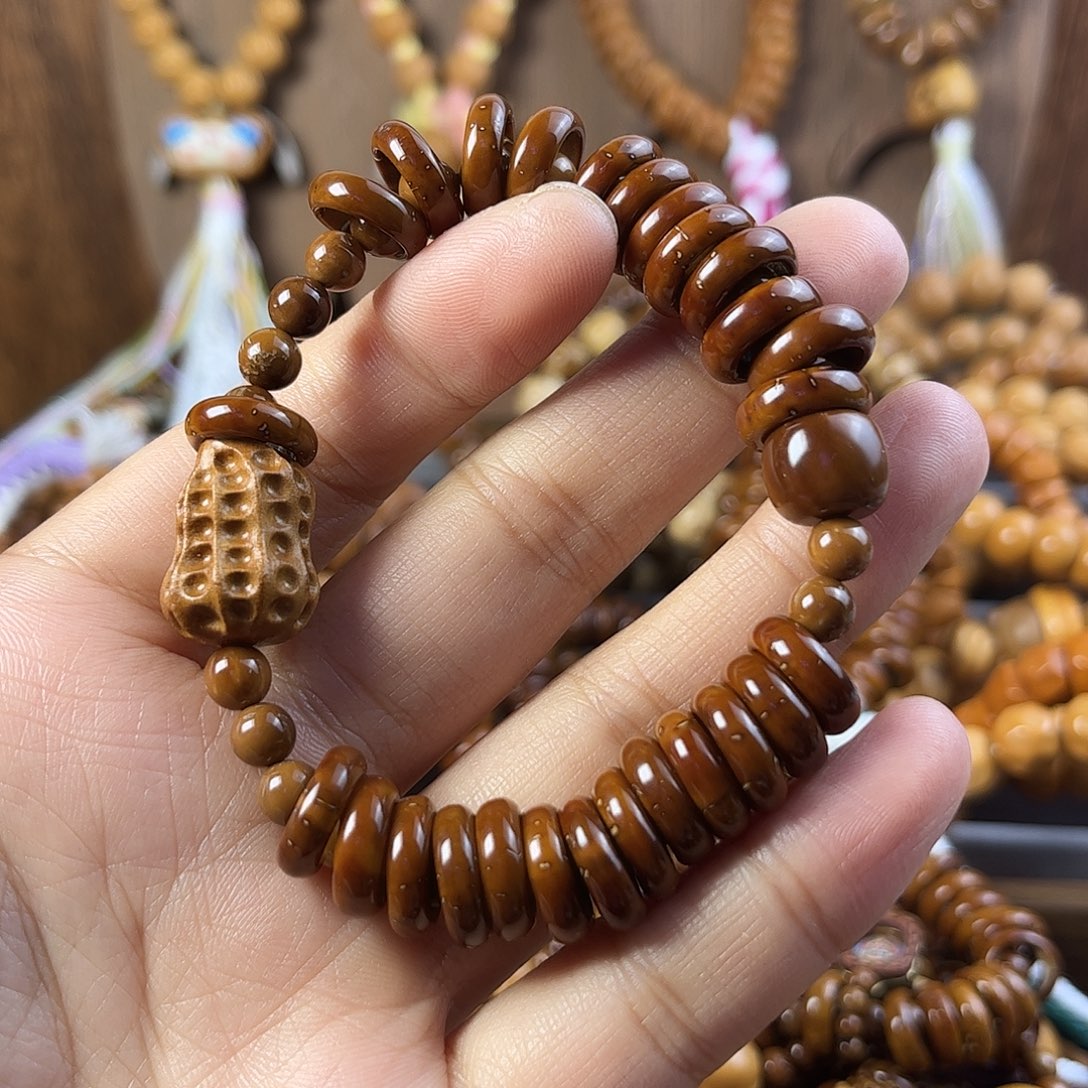 紫金鼠吊坠紫金鼠手串手持碗肠标题