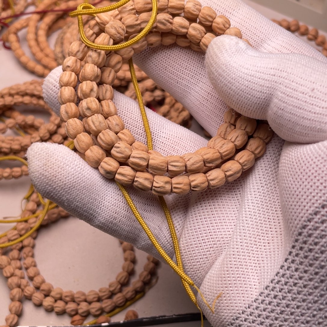 星***星柏香籽/百香籽吊坠