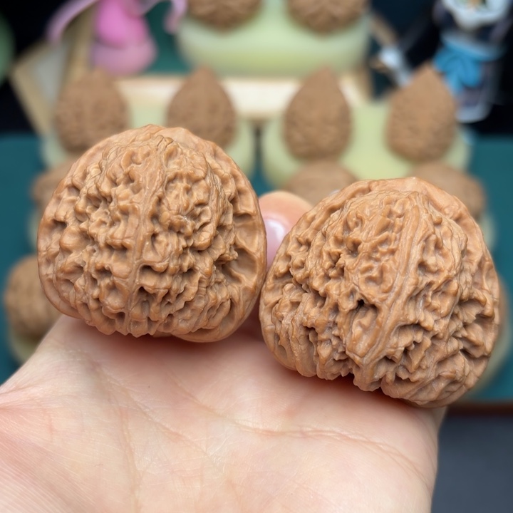 文玩核桃吊坠全品南疆石