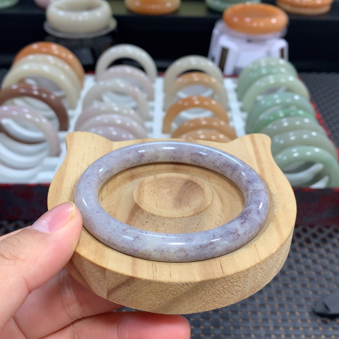 石英质玉（佘太翠）未镶嵌手镯59.8高紫紫玉圆条6号