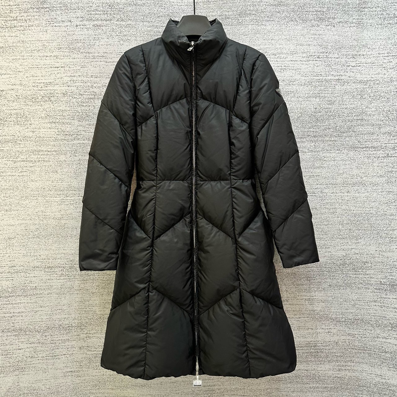 99新 Prada/普拉达 PRADA/普拉达/长款羽绒服/尺码38/WX109236 