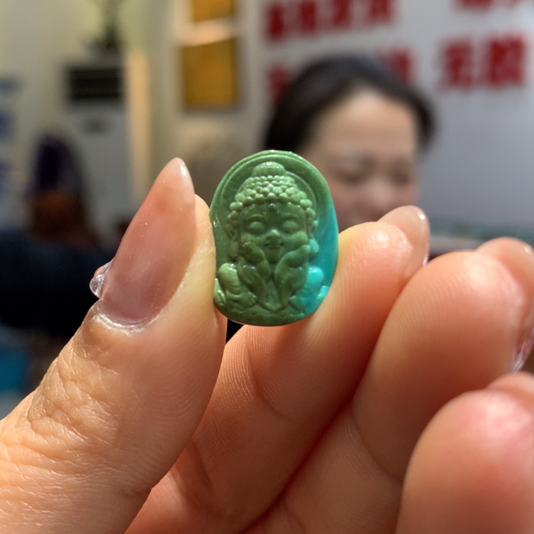 绿松石配饰未镶嵌