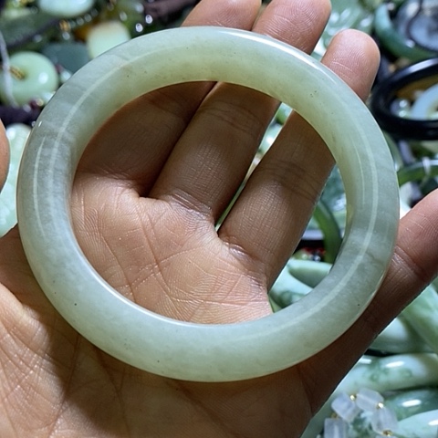 岫玉手镯未镶嵌59/60口径