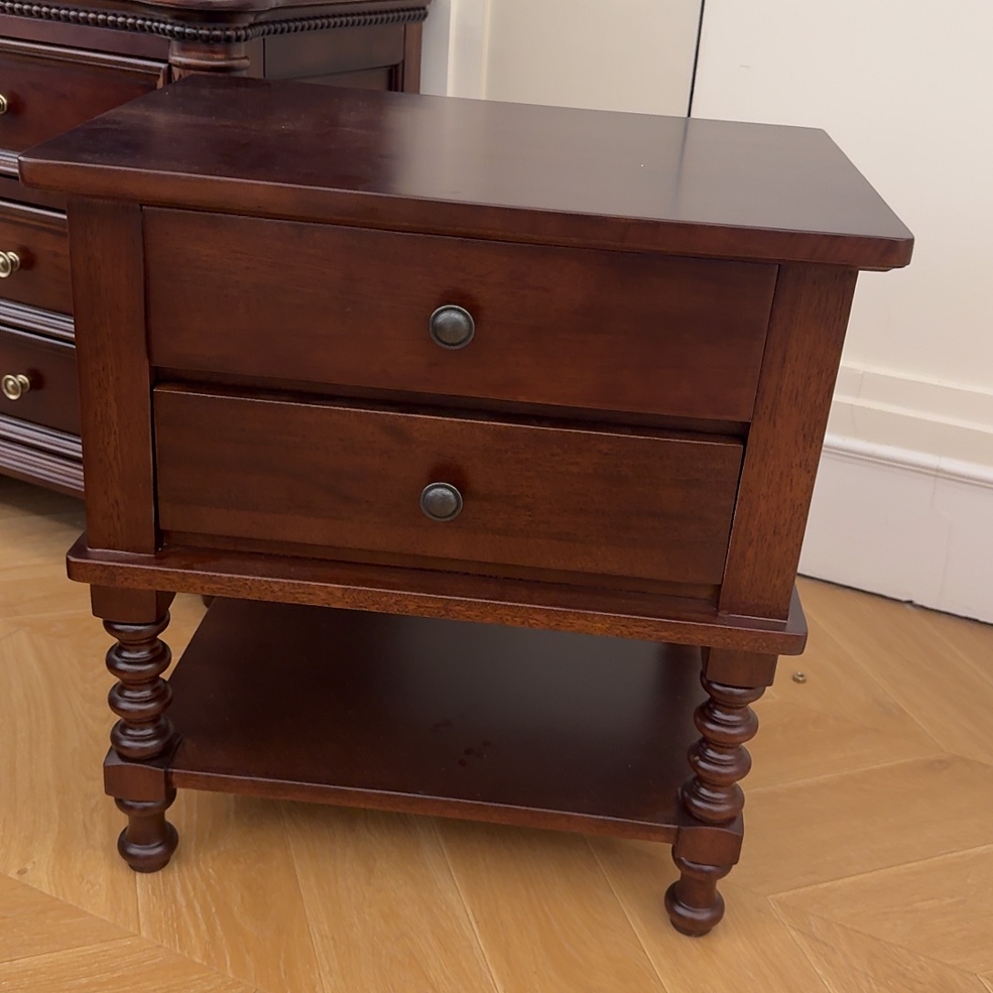 木（非红木类）床头柜胡桃色不退不换