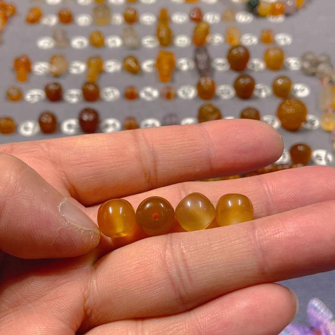 格***理合金颈饰玛瑙/玉髓珠