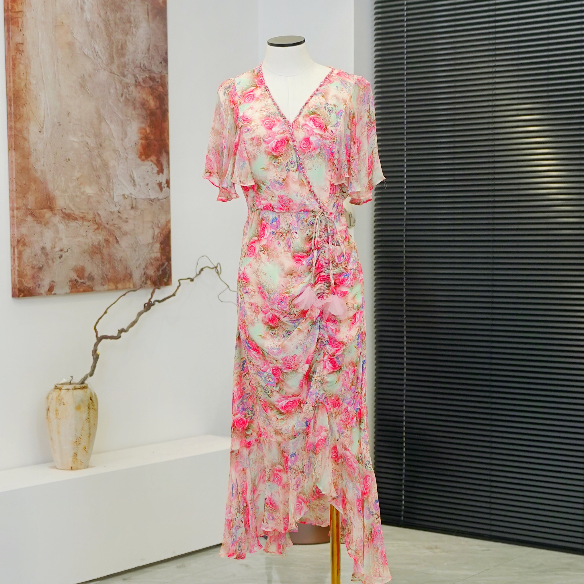 【乖瑶】气质夏季超显瘦气质时尚桑蚕丝连衣裙 1153