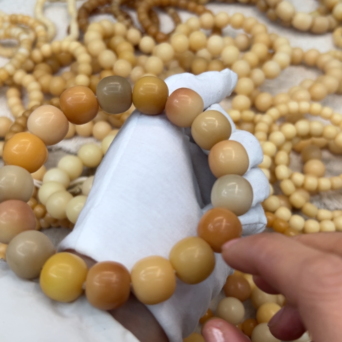 养***户吊坠菩提根/象牙果16微瑕加麂皮手套383