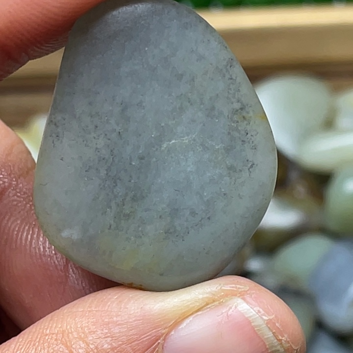 和田玉未镶嵌珠宝半成品