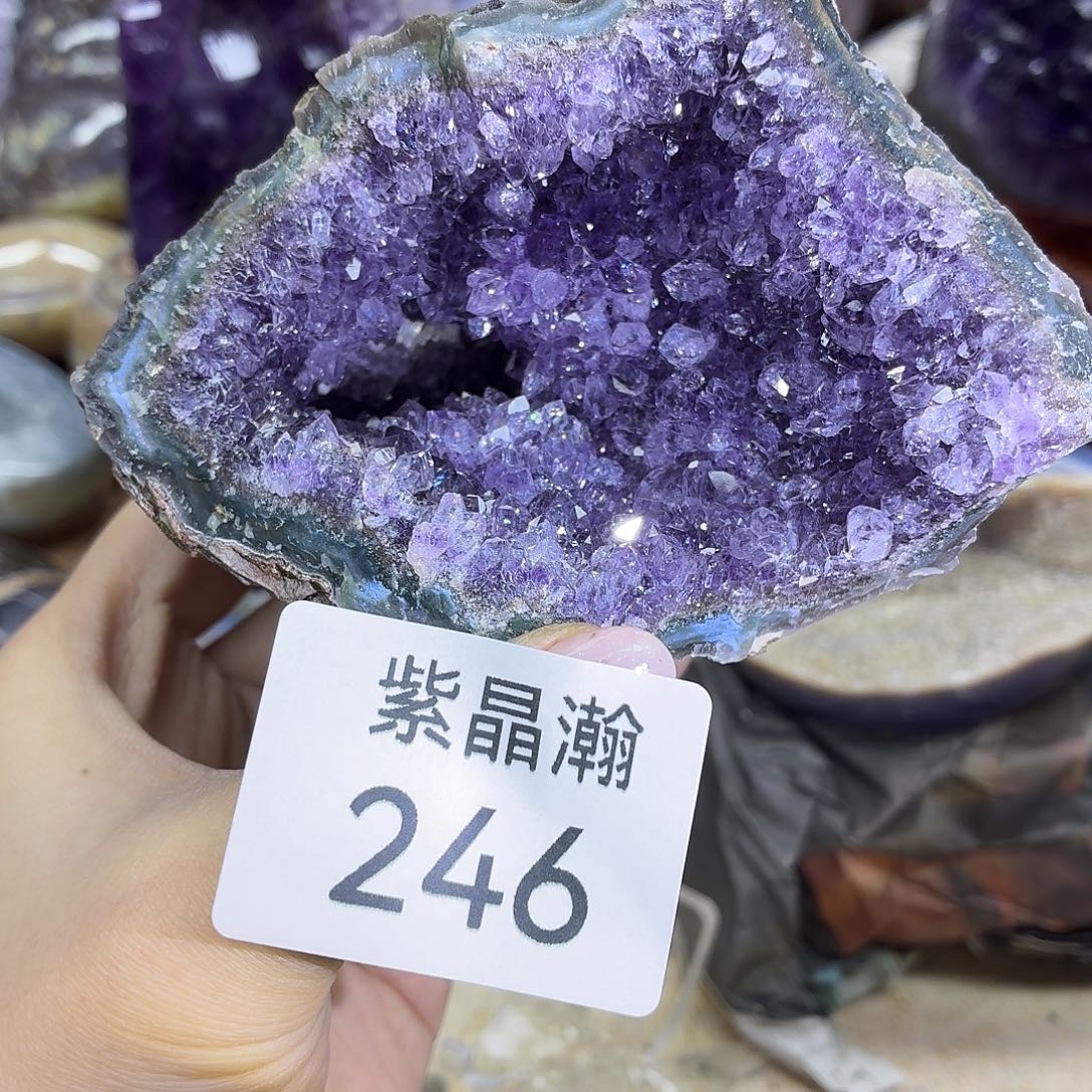 水晶大型摆件（非配饰）未镶嵌