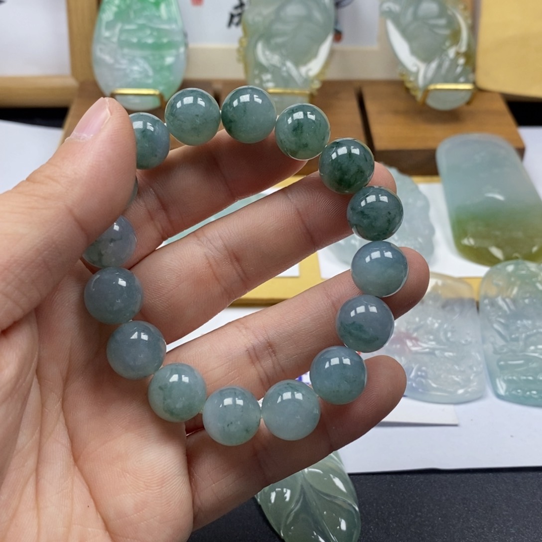 翡翠颈饰未镶嵌缅甸翡翠