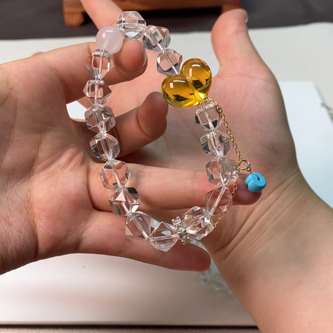 手串白水全净体 黄水屁桃