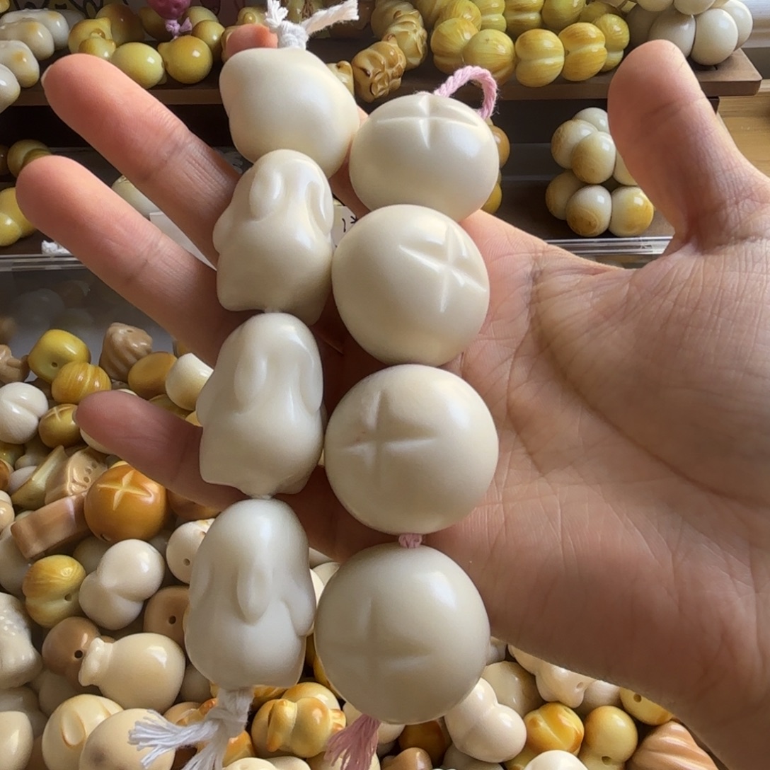 吊坠菩提根/象牙果