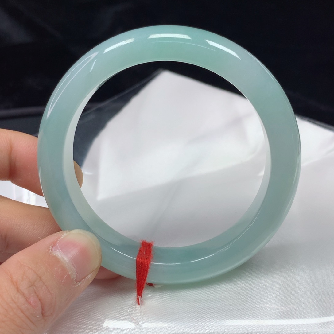 翡翠手镯（圆镯）未镶嵌57.2