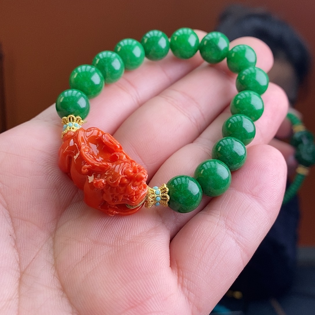 翡翠未镶嵌耳饰手串