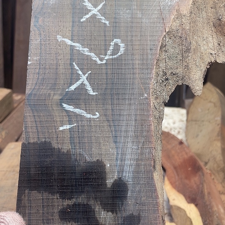 交趾黄檀（大红酸枝）