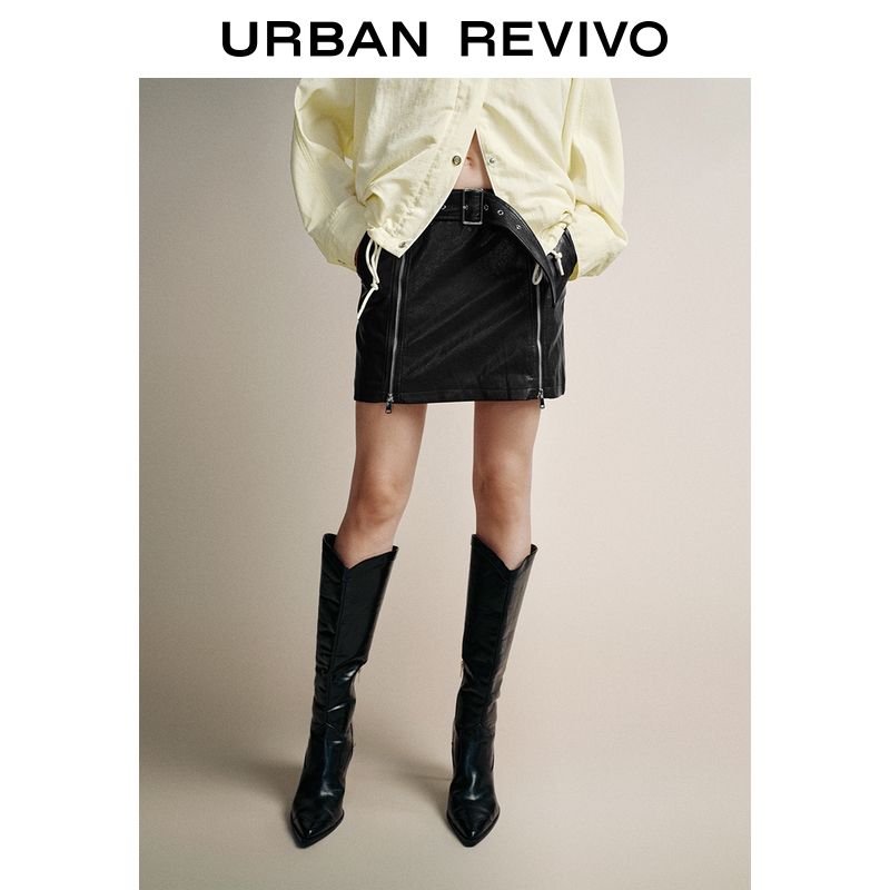【钟楚曦同款】UR2026春季新款女装魅力PU短款半裙UWG550109