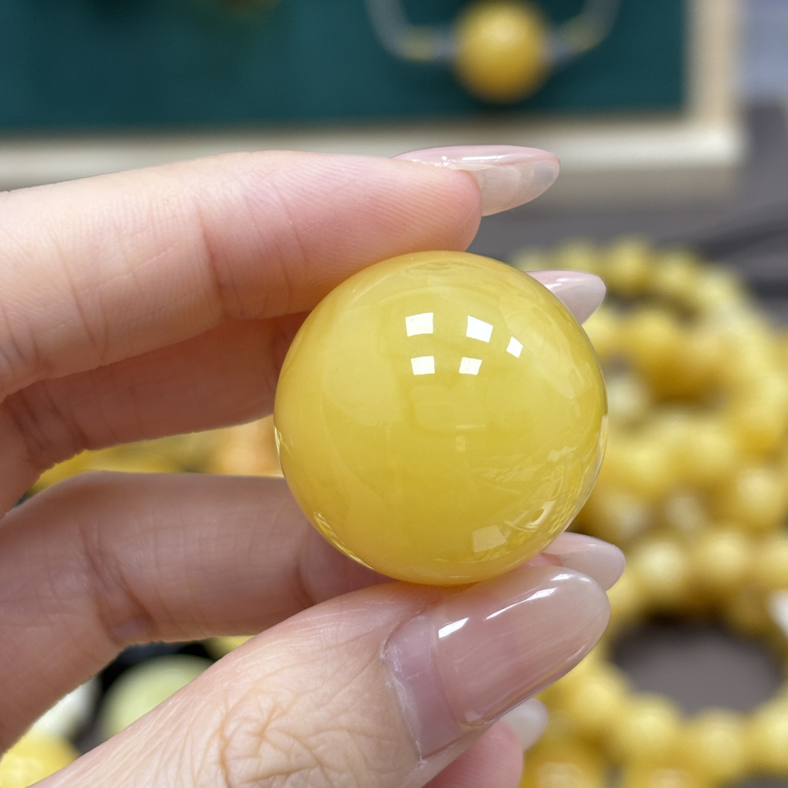 25.6mm焦皮料· 小妖珠宝天然原矿琥珀蜜蜡