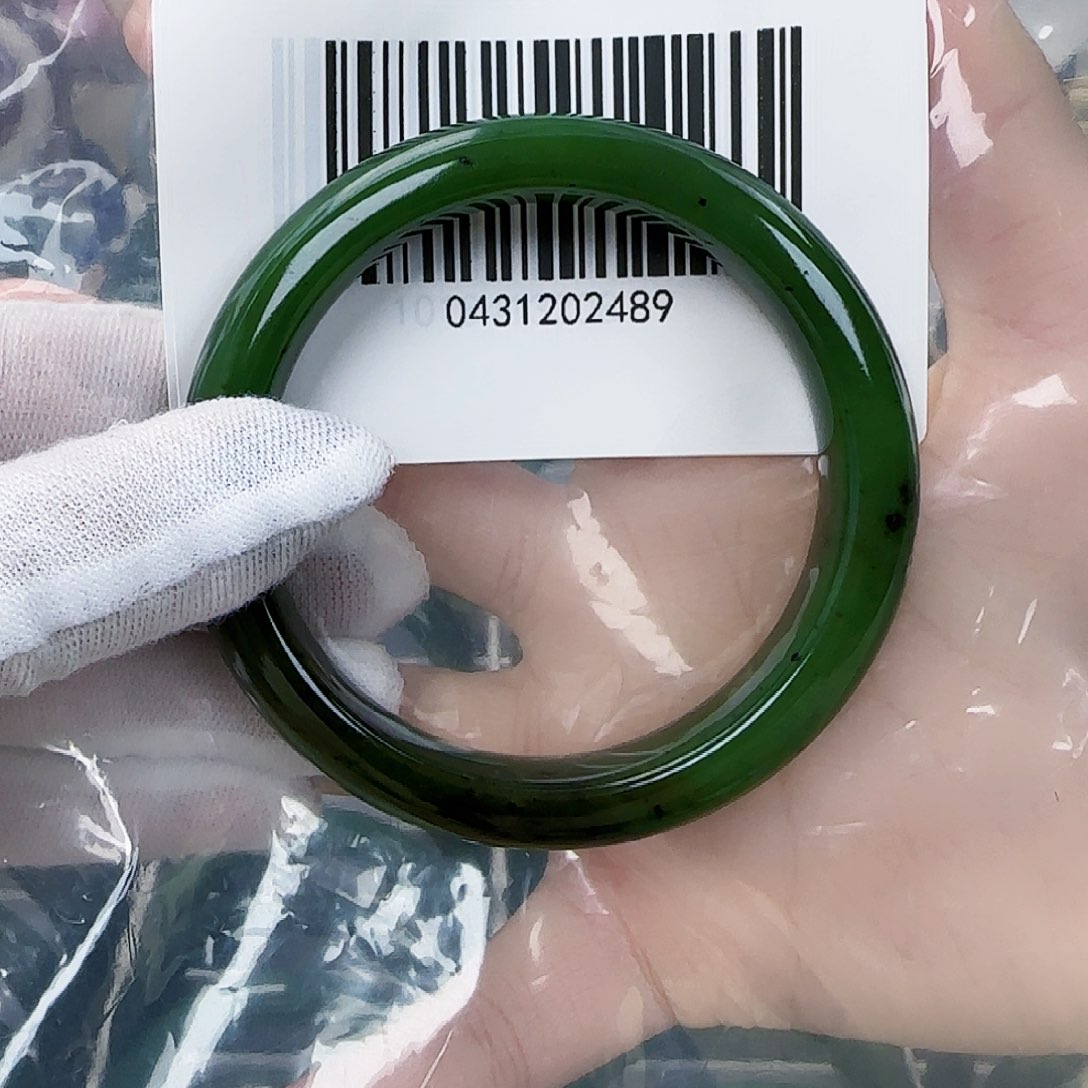 和田玉（碧玉）手镯未镶嵌57